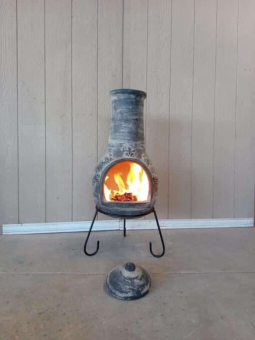 Extra-large Rana Mexican Chimenea in dark grey, inc stand and lid - Image 3