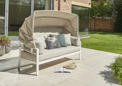 Norfolk Leisure Titchwell Garden Day Bed in White / Beige