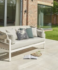 Norfolk Leisure Titchwell Garden Day Bed in White / Beige